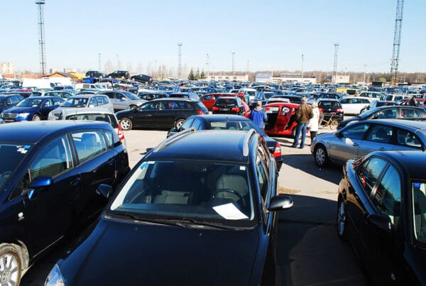 Wholesale-Dealer-Insurance-Auction-for-Second-Hand-Used-Cars-at-Wholesale-Value